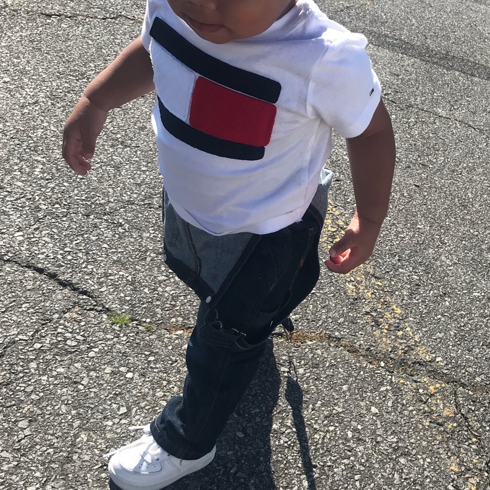 Tommy hilfigar shirt with overalls